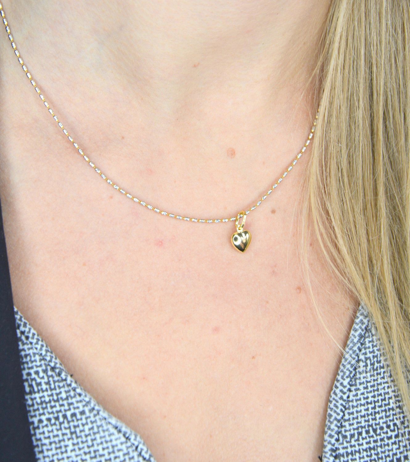 Złota zawieszka gładkie, wypukłe serce ZA 670B 333.jpg